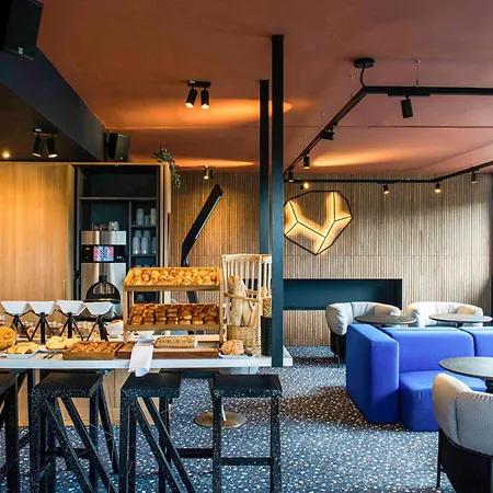 Tribe Hotell 4*