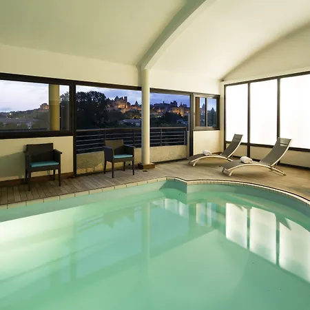 Tribe Отель Каркассон