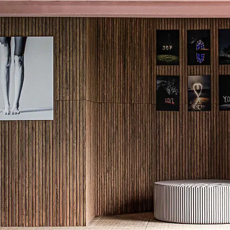 Tribe Otel